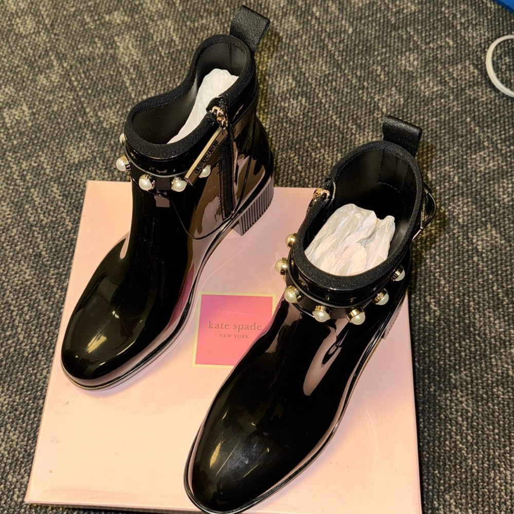 Kate Spade Brand New Rubber Ankle books with Pearl detail